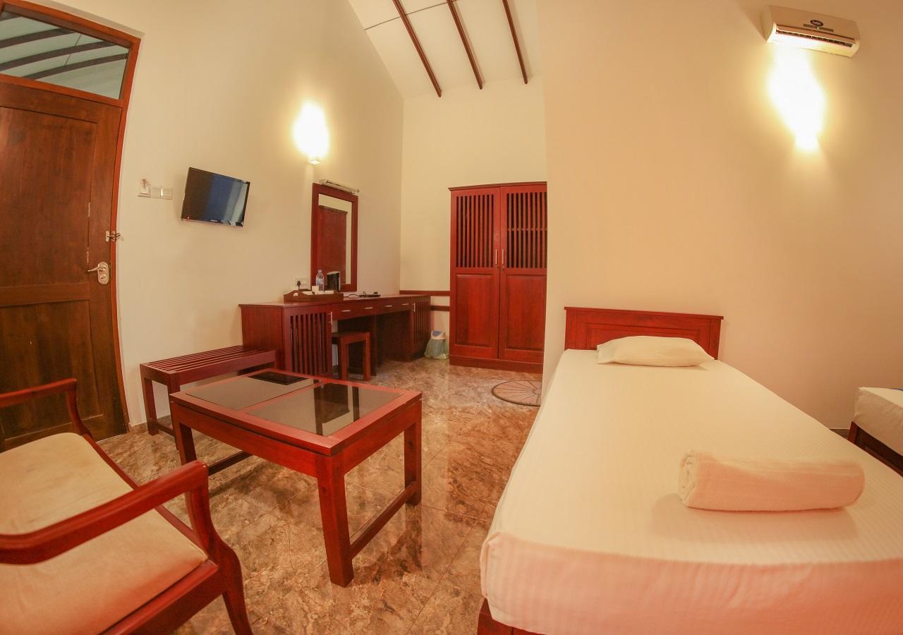 White Rose Beach Resort Marawila Zewnętrze zdjęcie