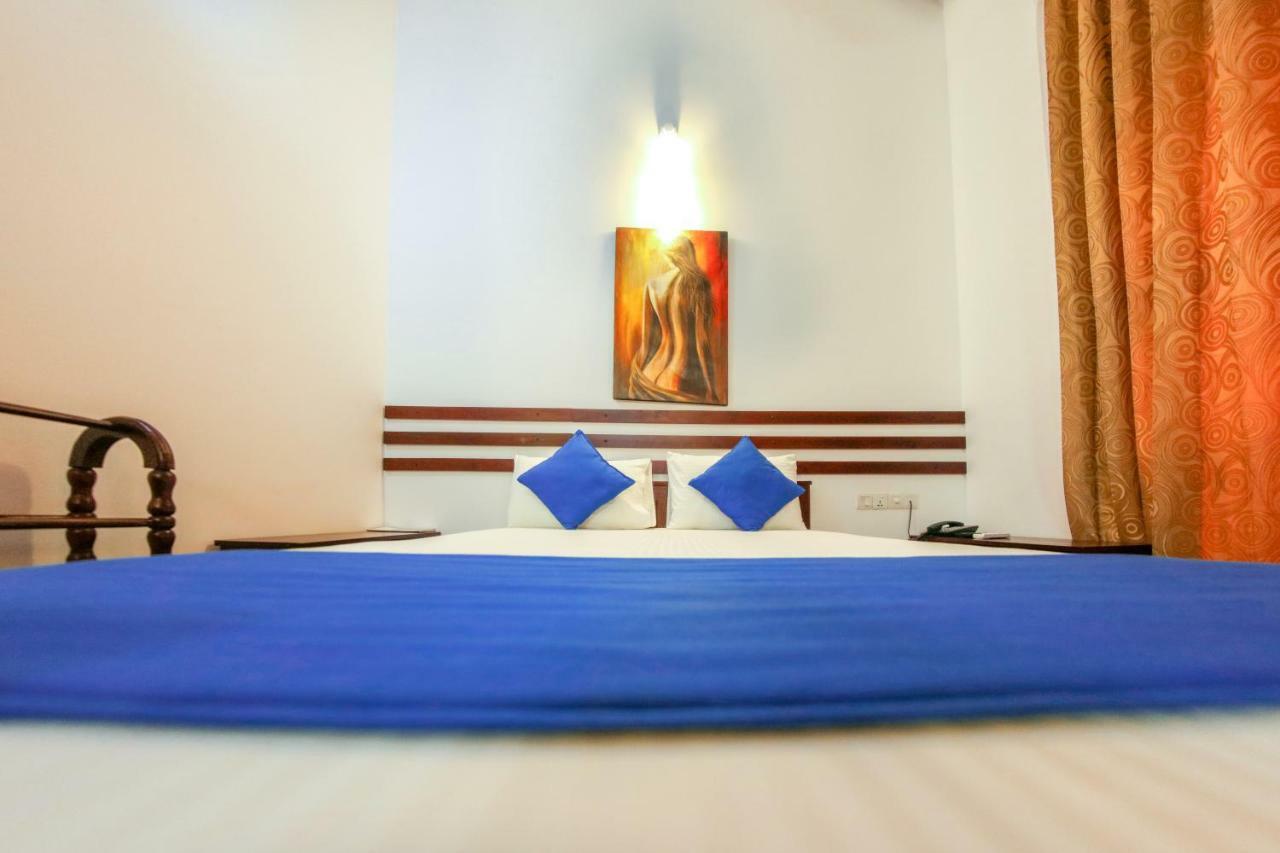 White Rose Beach Resort Marawila Zewnętrze zdjęcie